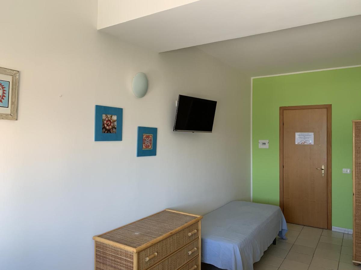 Hotel Il Triangolo Agnone Bagni Extérieur photo